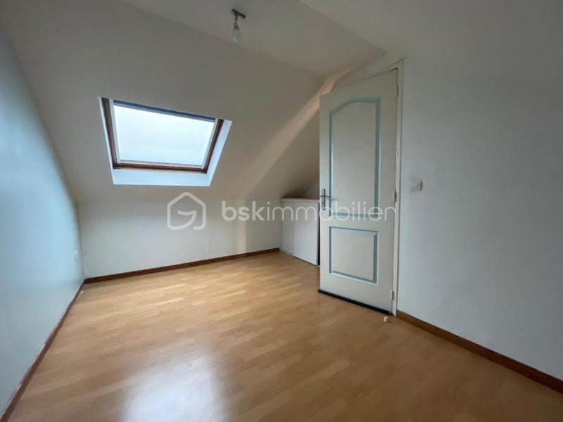 Maison - 99 m² - 5 pièces