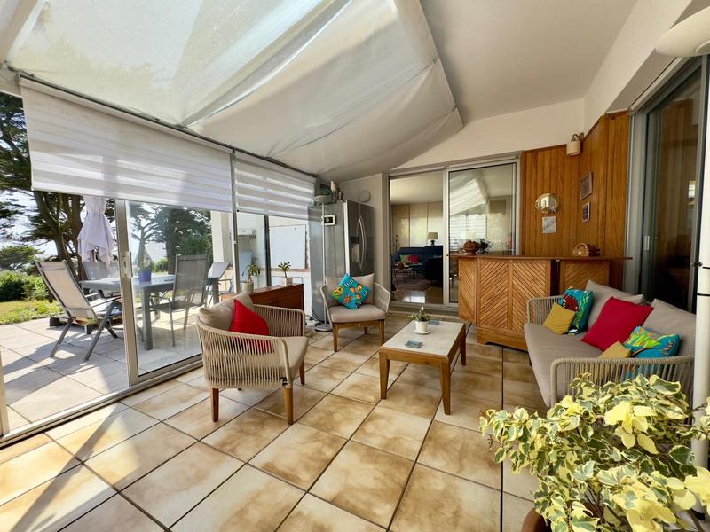 Villa - 328 m² - 8 pièces