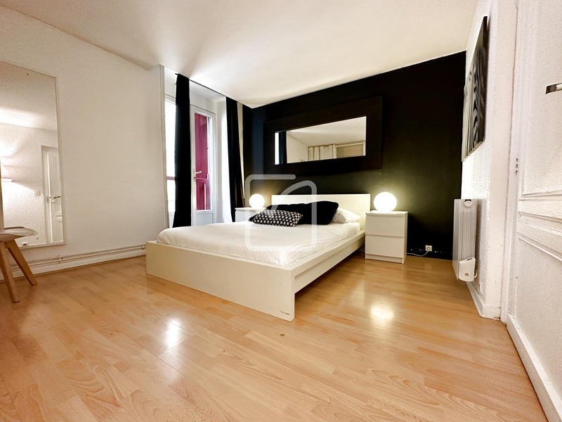 Maison - 160 m² - 10 pièces