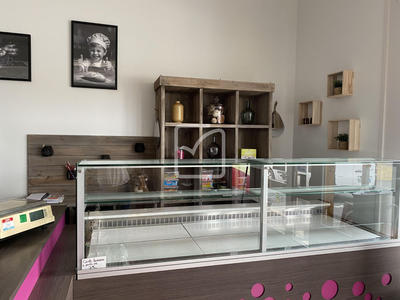 Fonds de commerce - Magasins - 100 m²