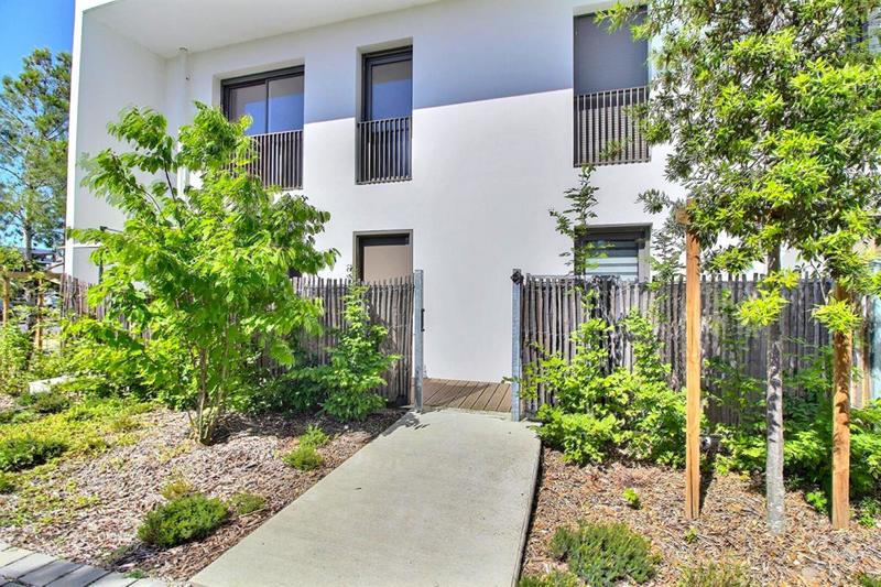 Appartement - 102 m² - 4 pièces