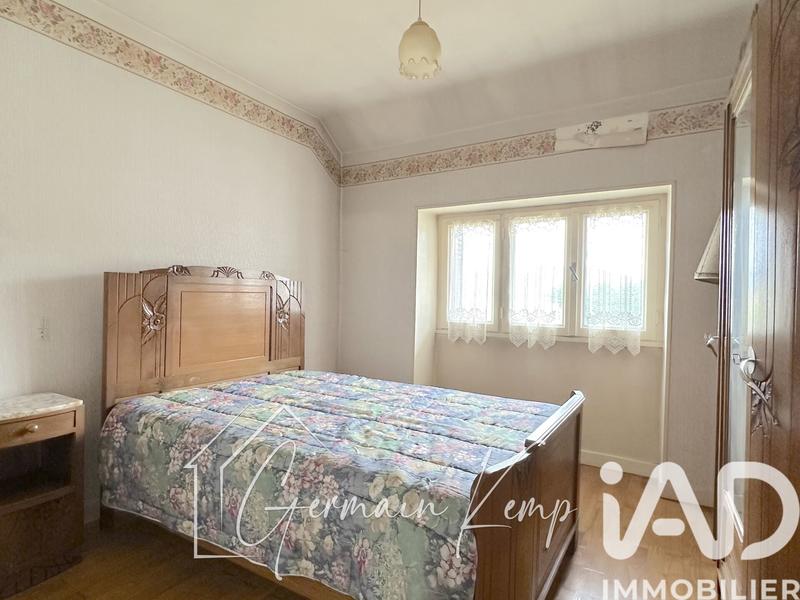 Maison - 250 m² - 9 pièces