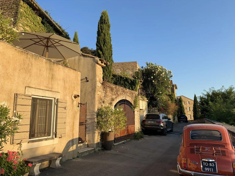 Maison traditionnelle - 95 m² - 3 pièces