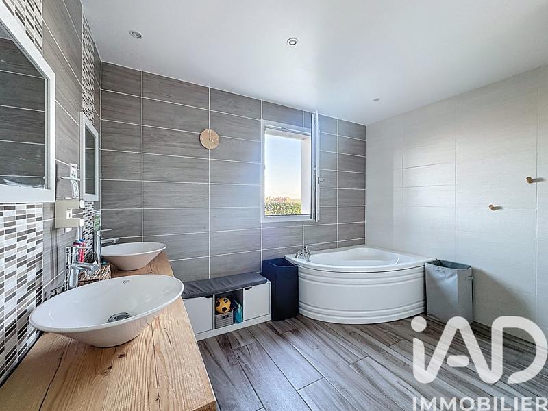 Maison - 176 m² - 6 pièces