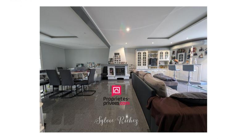 Maison - 170 m² - 7 pièces