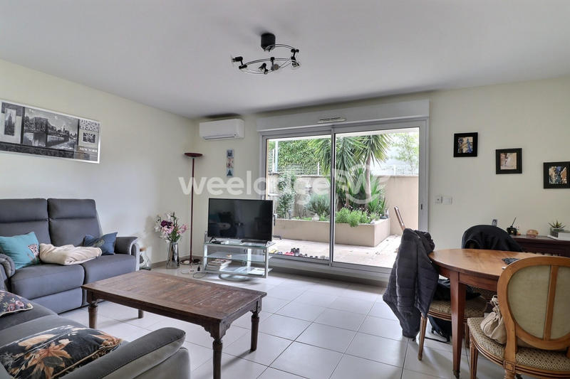 Appartement - 80 m² - 4 pièces