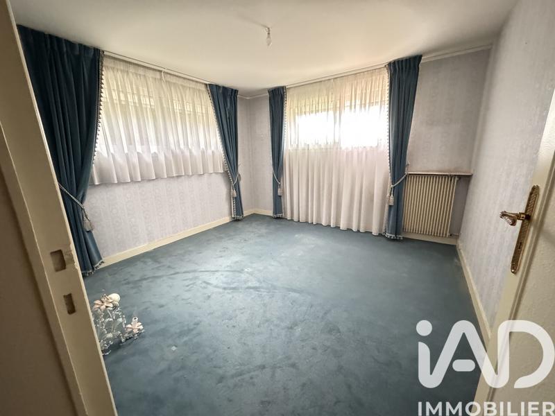 Maison - 293 m² - 9 pièces