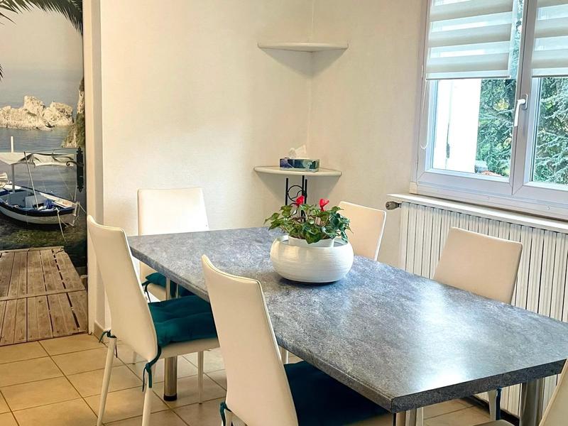 Villa - 174 m² - 6 pièces