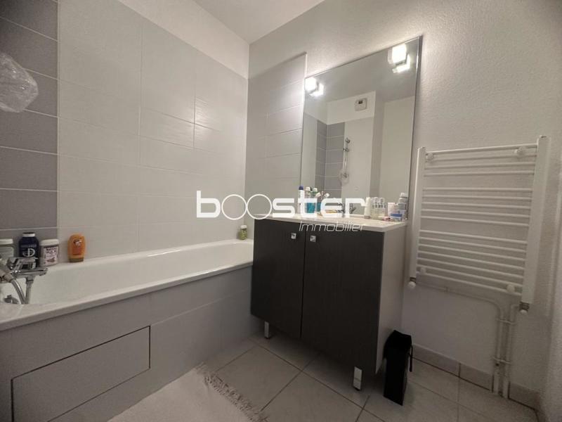 Appartement ancien - 64 m² - 3 pièces