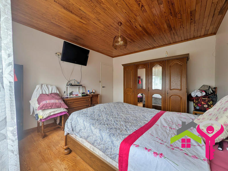 Maison - 90 m² - 5 pièces