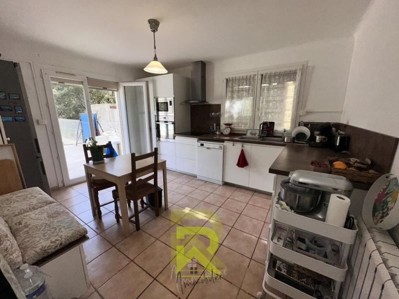 Propriété - 195 m² - 8 pièces