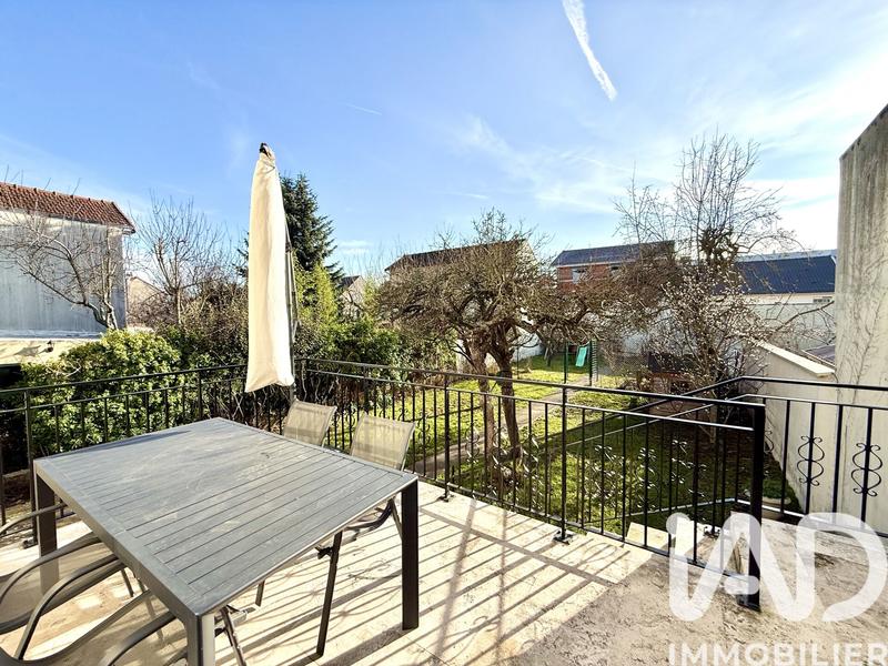 Maison - 103 m² - 5 pièces