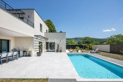 Maison - 175 m² - 6 pièces