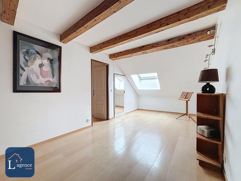 Appartement - 192 m² - 6 pièces