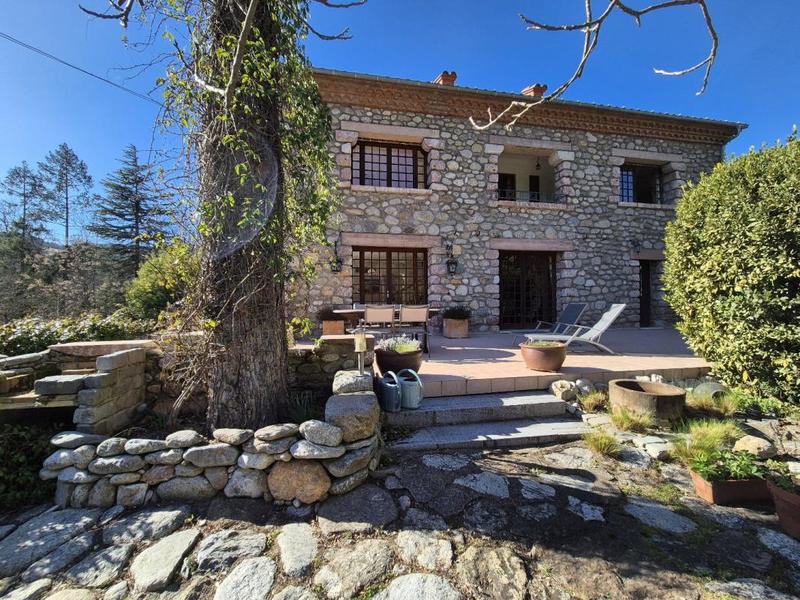 Demeure - 308 m² - 10 pièces