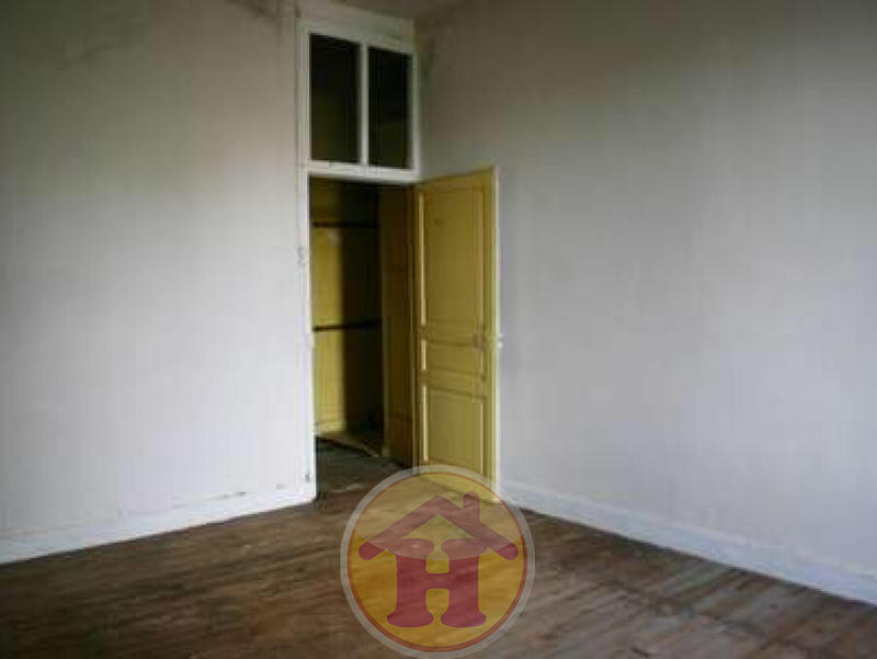 Maison - 615 m² - 22 pièces