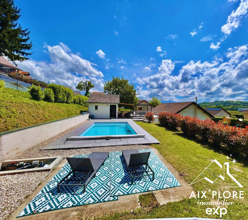 Maison - 120 m² - 5 pièces