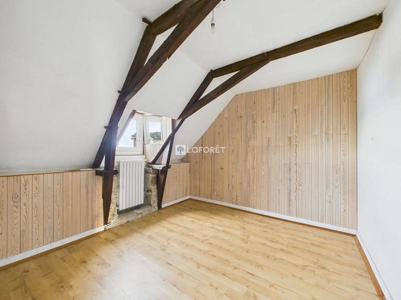 Maison - 234 m² - 9 pièces