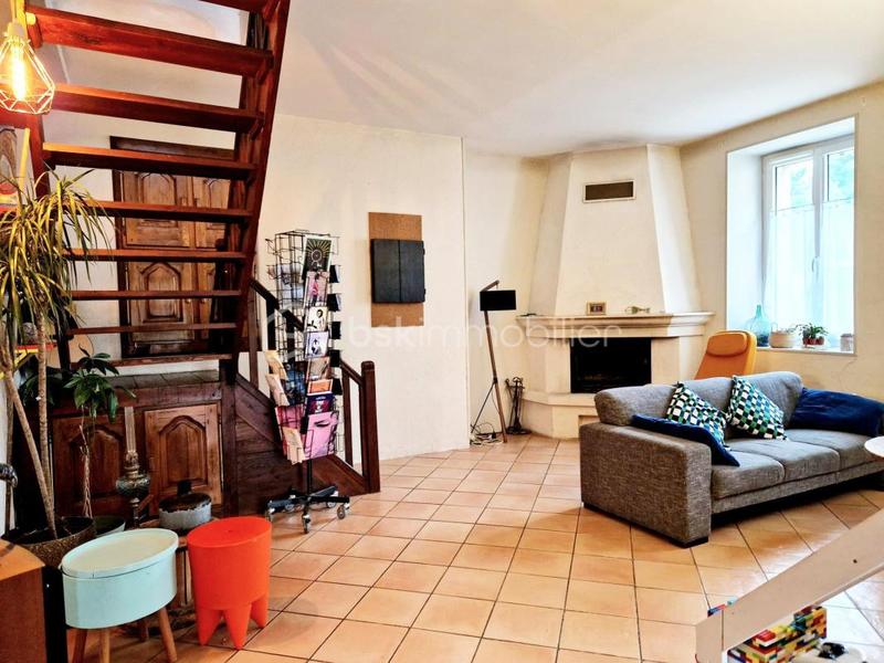 Maison ancienne - 116 m² - 7 pièces