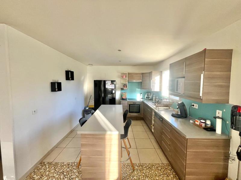 Pavillon - 100 m² - 5 pièces