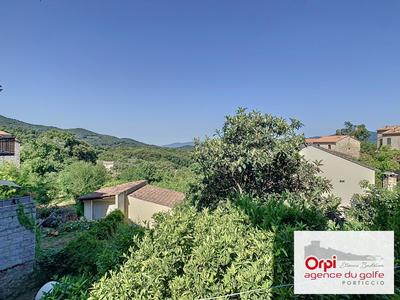 Maison de village - 220 m² - 4 pièces