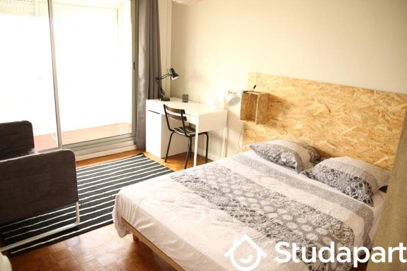 Chambre - 12 m² - 1 pièce