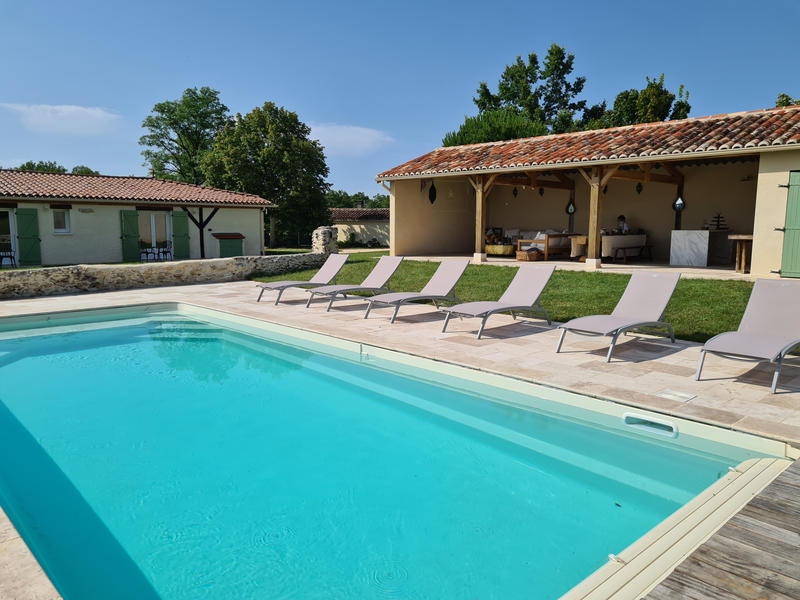 Maison - 500 m² - 17 pièces