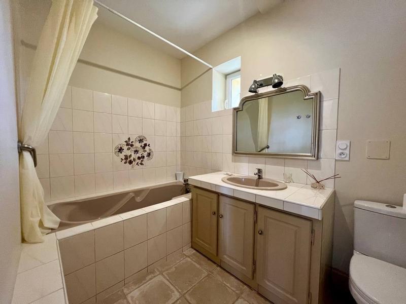 Maison traditionnelle - 286 m² - 13 pièces