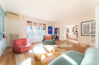 Appartement - 132 m² - 5 pièces