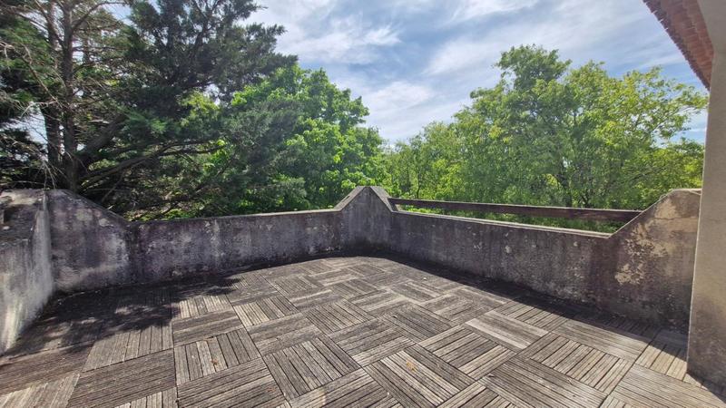 Maison - 174 m² - 5 pièces