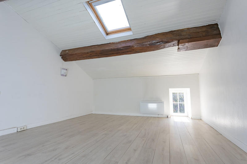 Maison - 243 m² - 5 pièces