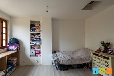 Maison - 122 m² - 3 pièces