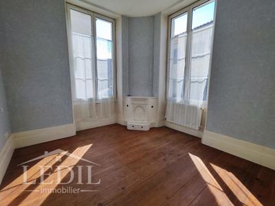 Maison de village - 117 m² - 4 pièces