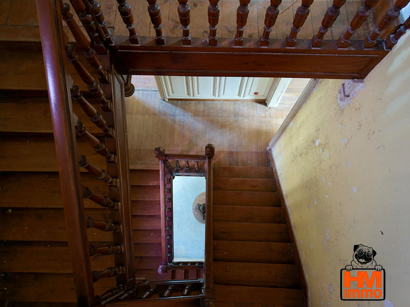 Maison de maîtres - 240 m² - 10 pièces