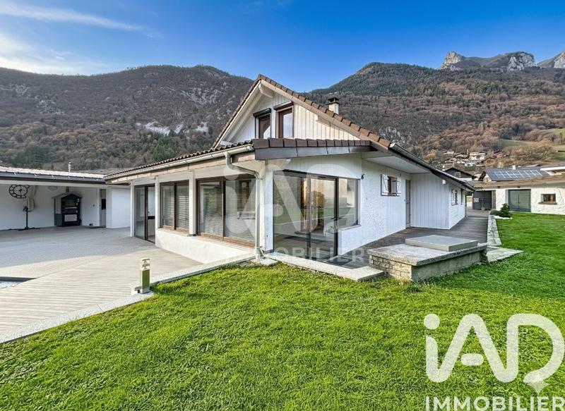 Maison - 153 m² - 7 pièces