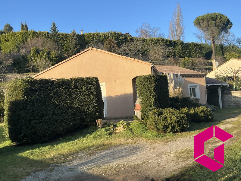 Villa - 90 m² - 6 pièces