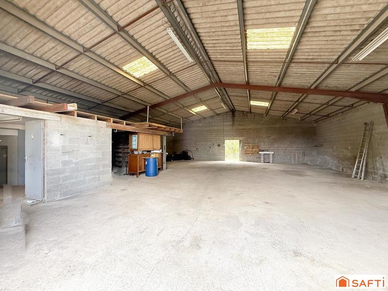 Local commercial - 496 m² - 7 pièces