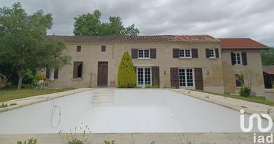 Maison - 200 m² - 6 pièces