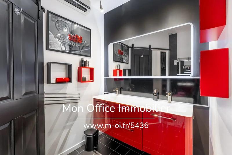Appartement - 83 m² - 3 pièces
