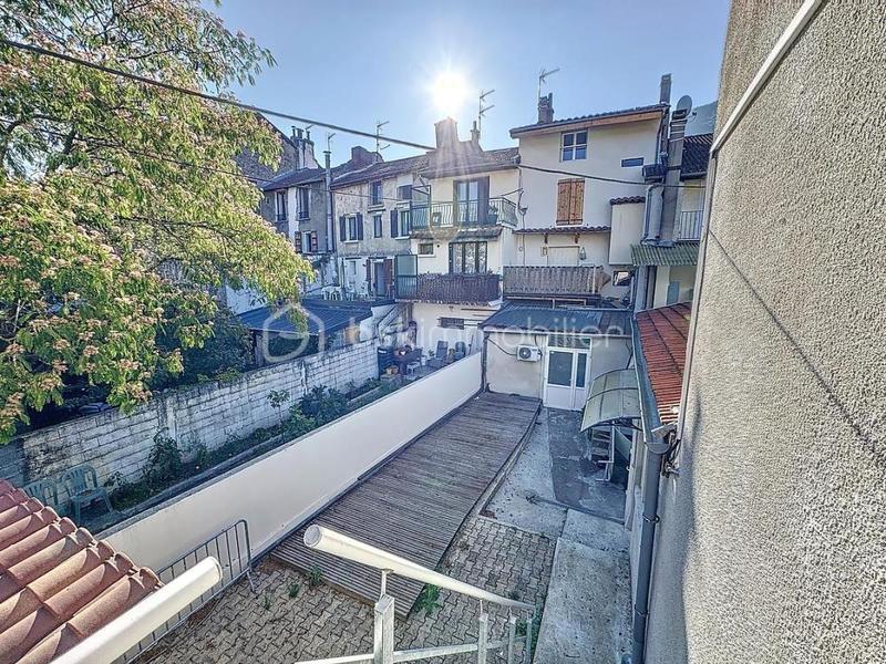 Studio - 18 m² - 1 pièce