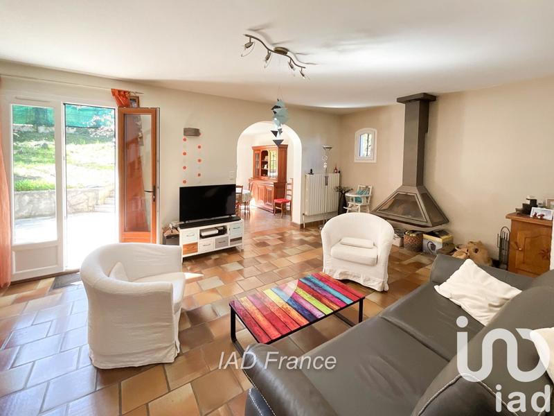 Maison - 180 m² - 8 pièces