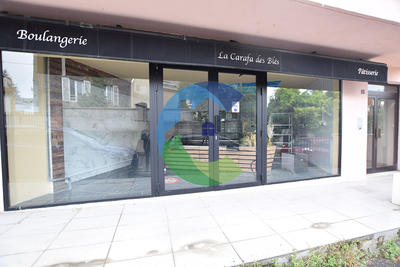 Local commercial - 92 m² - 2 pièces