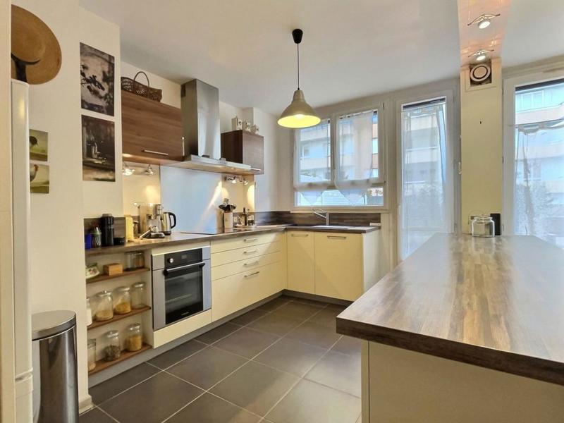 Appartement - 106 m² - 4 pièces