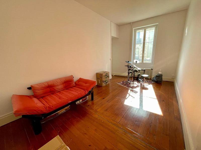 Immeuble - 312 m² - 12 pièces