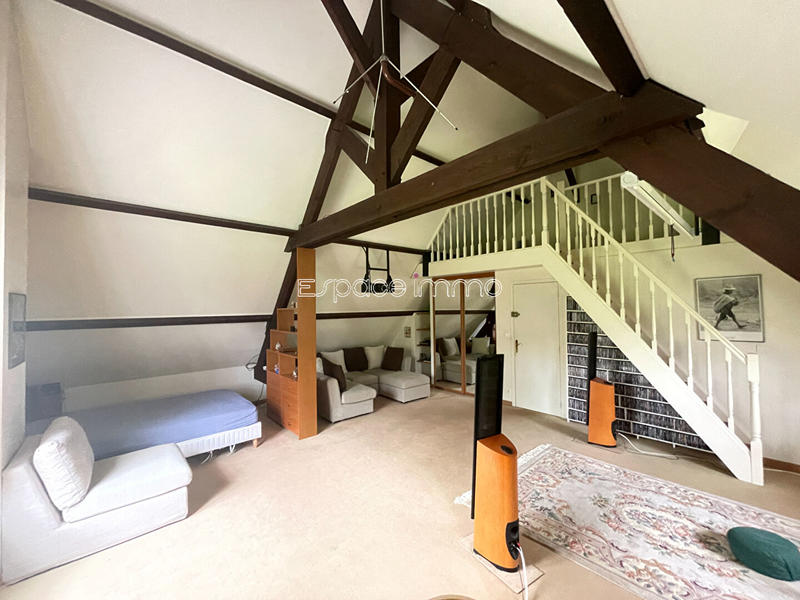 Maison - 197 m² - 7 pièces