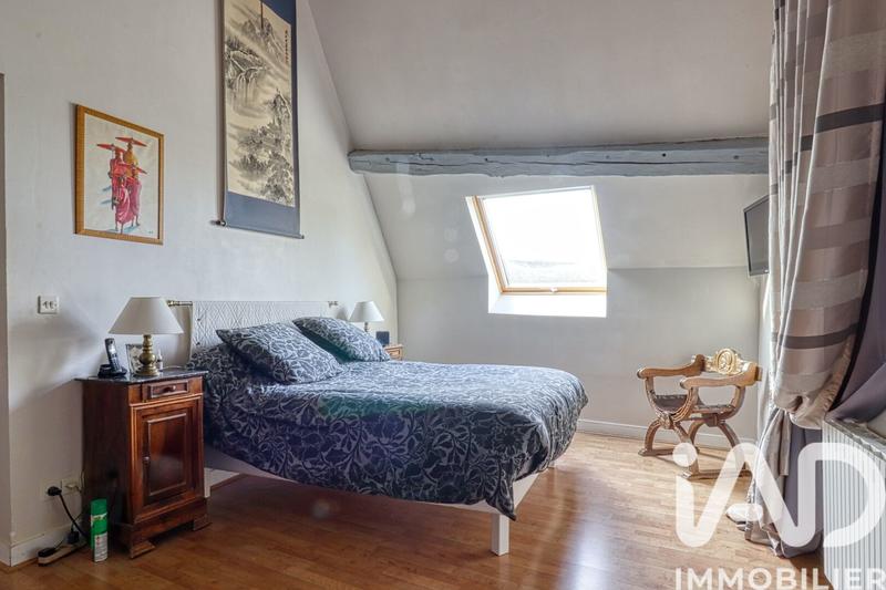 Maison - 376 m² - 9 pièces