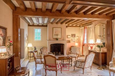 Maison - 274 m² - 7 pièces