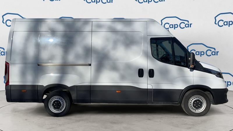 Iveco Daily Vu 2.3 d 136 L2h2 35s14 - 3 places