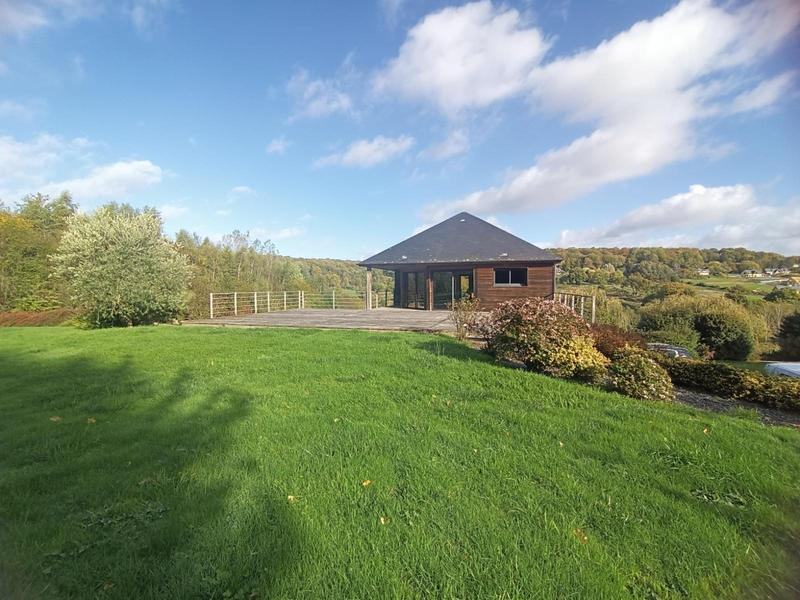 Maison contemporaine - 261 m² - 7 pièces