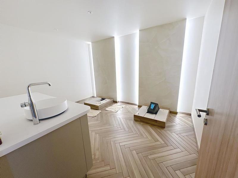 Santé - 121 m² - 6 pièces